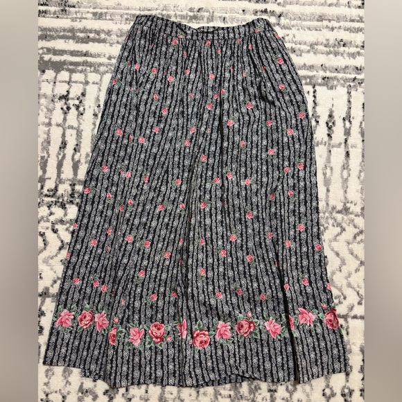 Vintage floral skirt - Picture 1 of 5